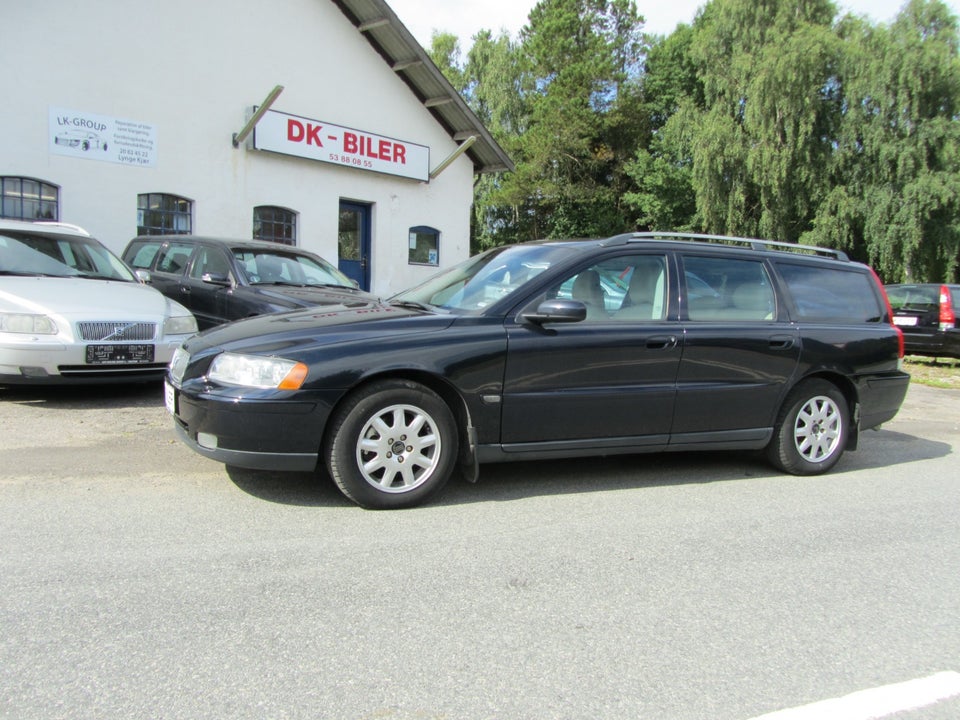 Volvo V70 2,4 170 Momentum aut. 5d