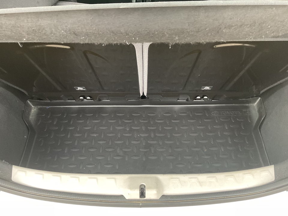 Toyota Aygo 1,0 VVT-i x-plore 5d