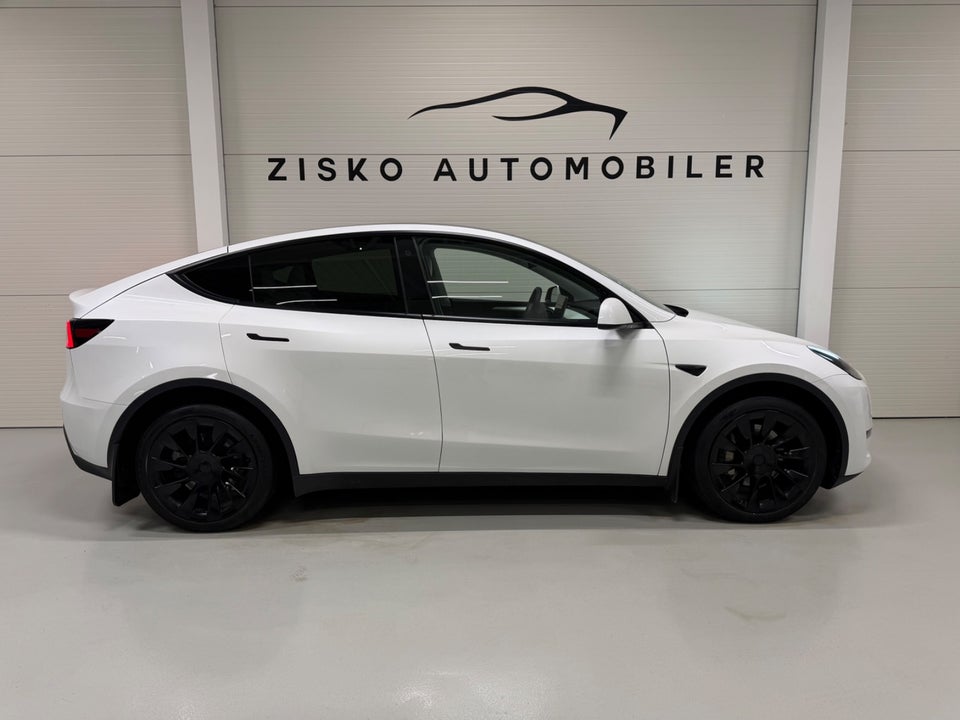 Tesla Model Y Long Range AWD 5d