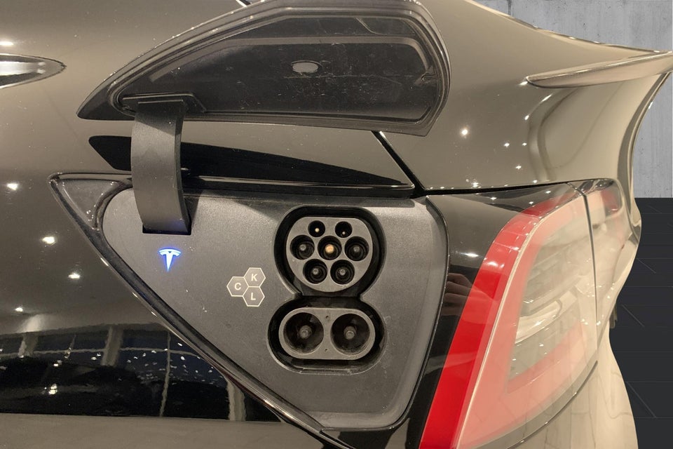 Tesla Model Y Performance AWD 5d