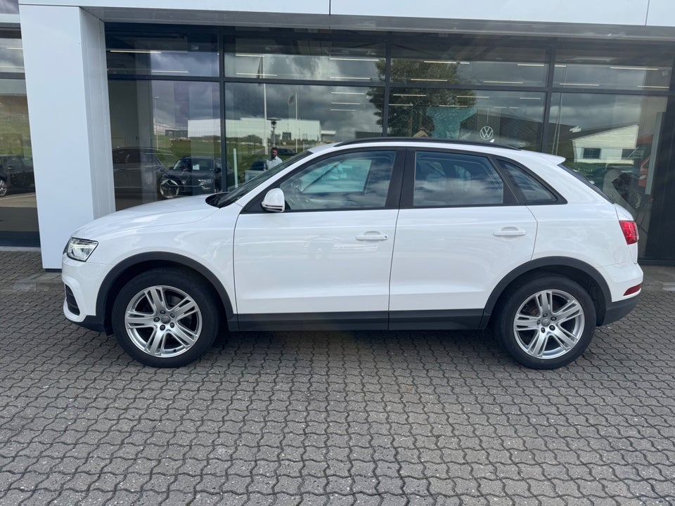 Audi Q3 1,4 TFSi 150 S-tr. 5d