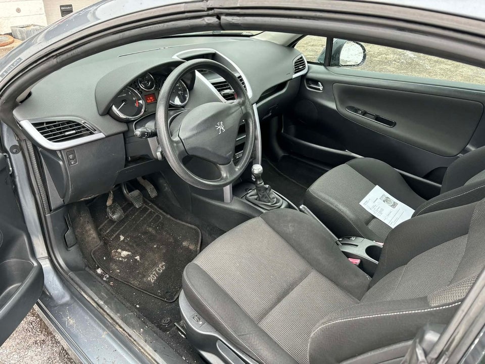 Peugeot 207 1,6 CC 2d