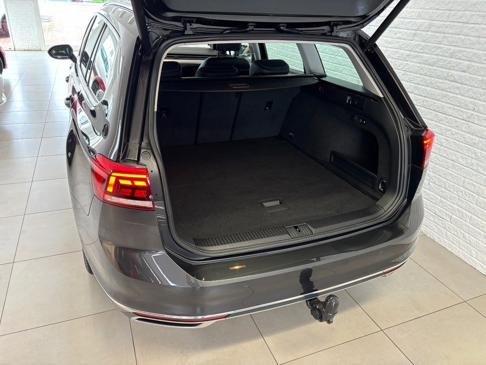 VW Passat 1,5 TSi 150 Elegance+ Variant DSG 5d