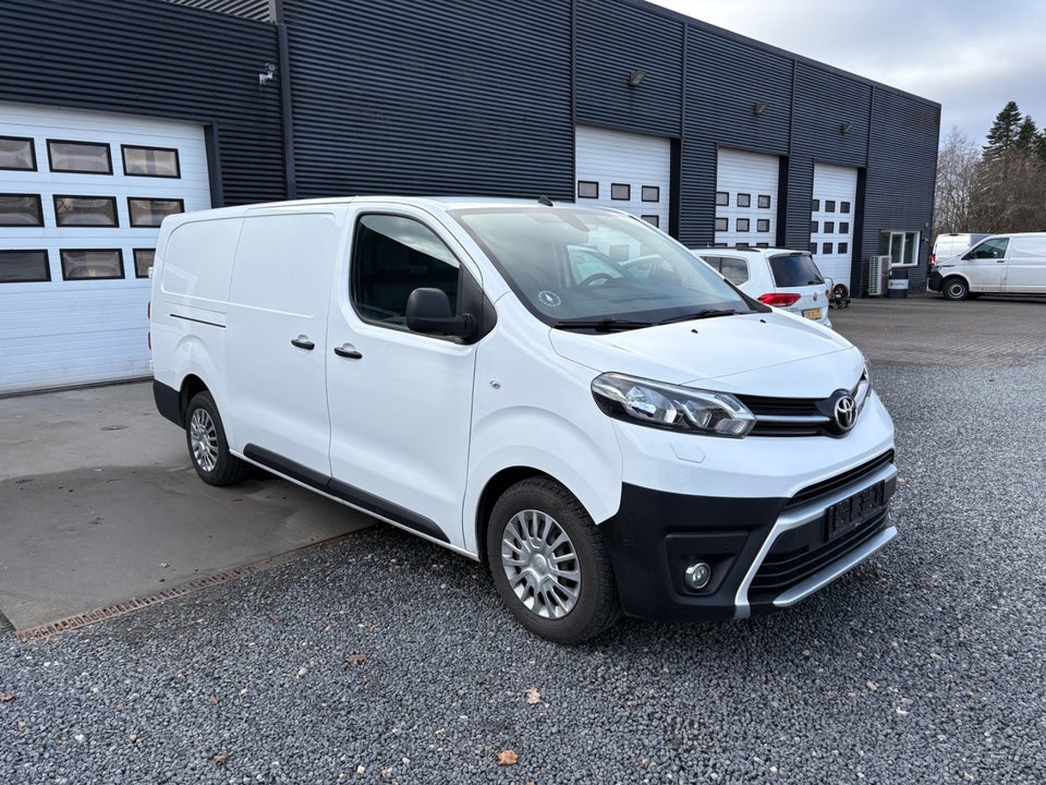 Toyota ProAce 2,0 D 144 Long Comfort Master 5d