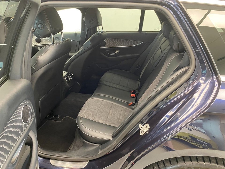 Mercedes E300 de 2,0 stc. aut. 4Matic 5d