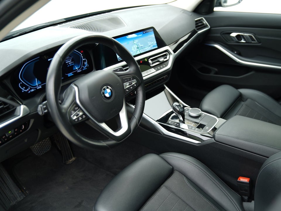 BMW 330e 2,0 Sport Line aut. 4d