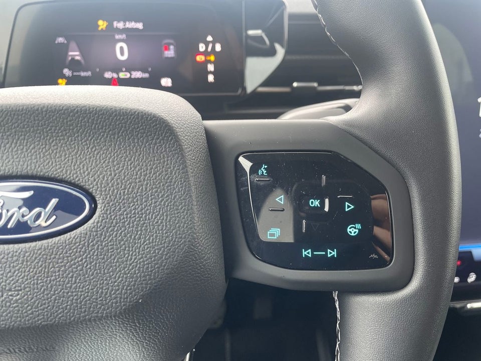 Ford Explorer 82 Premium Extended Range 5d