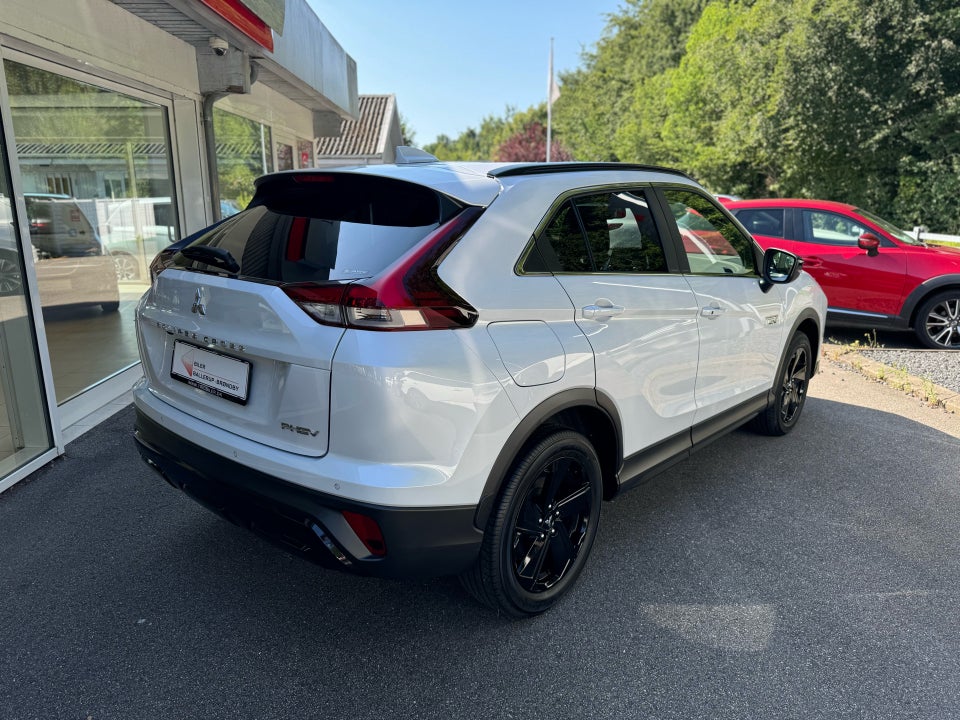 Mitsubishi Eclipse Cross 2,4 PHEV Black Edition CVT 4WD 5d