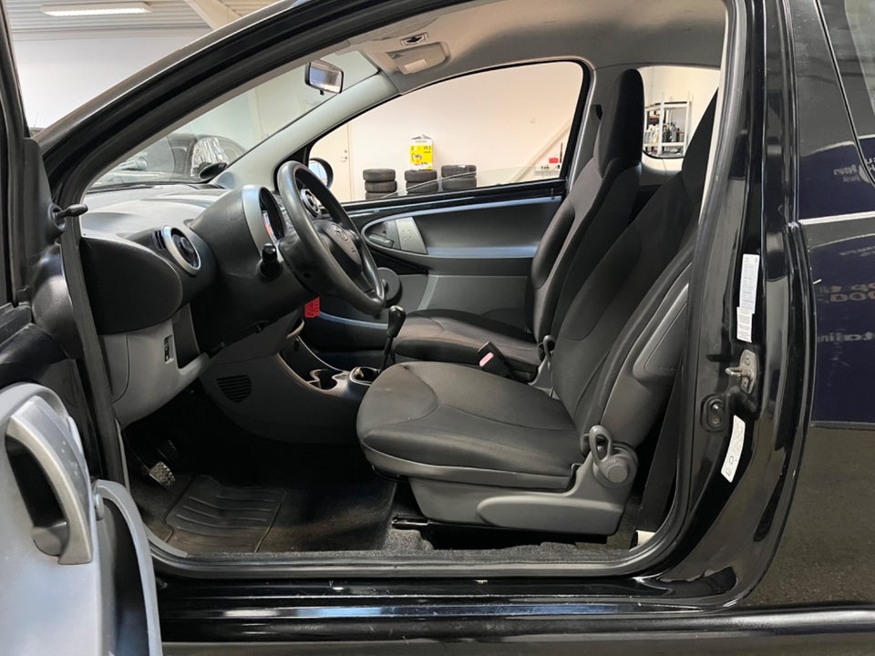 Toyota Aygo 1,0 Black 3d