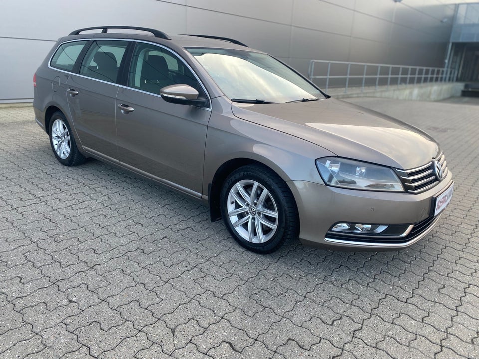 VW Passat 1,6 TDi 105 Highline Variant BMT 5d