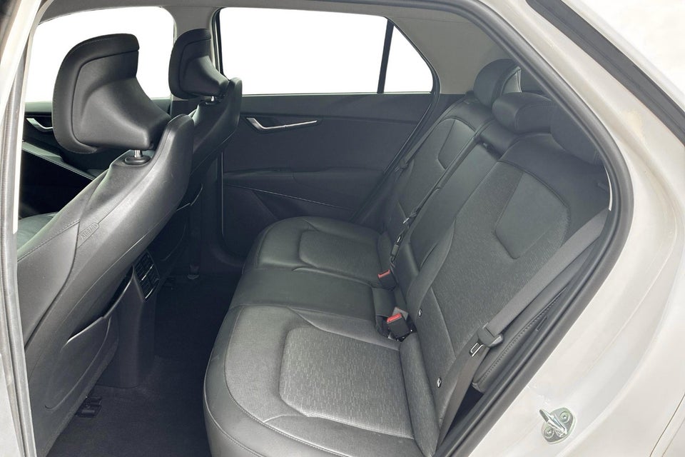 Kia Niro 64 EV Premium 5d