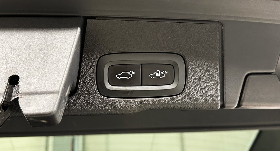 Volvo XC60 2,0 D4 200 Inscription aut. 5d