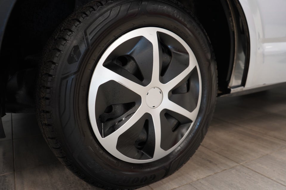 VW Transporter 2,0 TDi 150 Kassevogn DSG lang