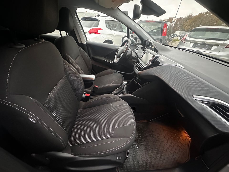 Peugeot 208 1,6 BlueHDi 100 Allure 5d