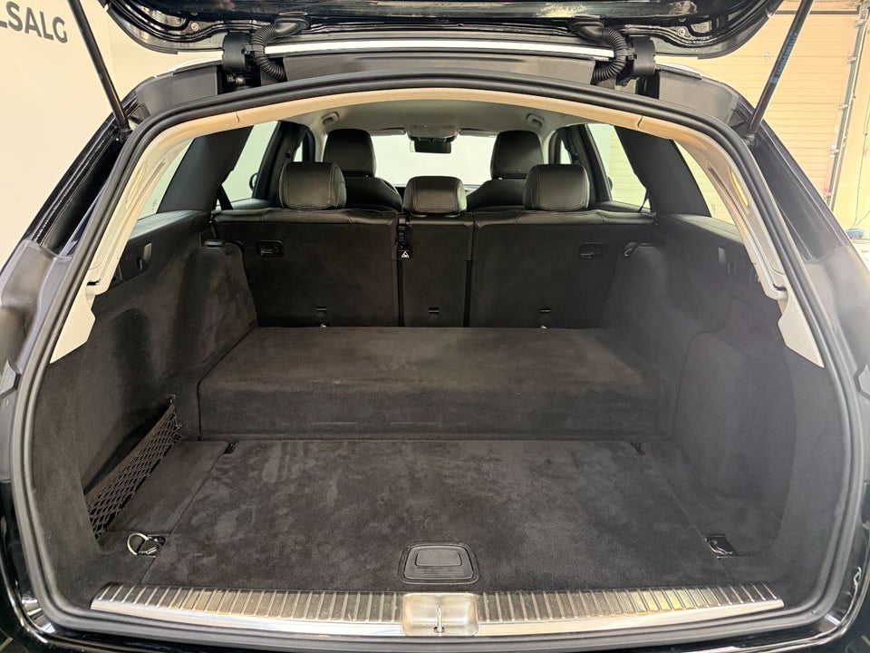 Mercedes E300 de 2,0 Avantgarde stc. aut. 5d