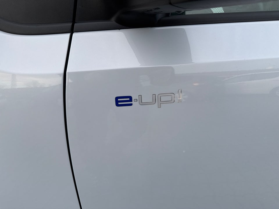 VW e-Up! High Up! 5d