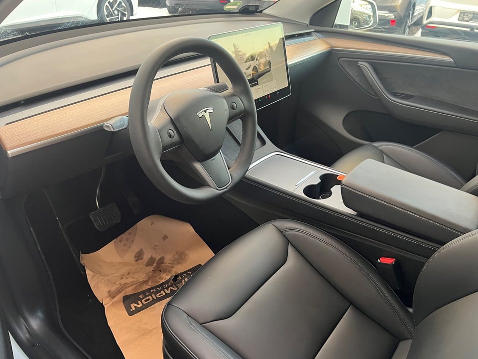 Tesla Model Y Long Range RWD 5d