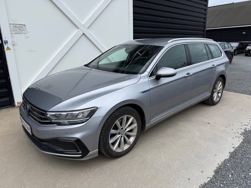 VW Passat 1,4 GTE High Variant DSG 5d