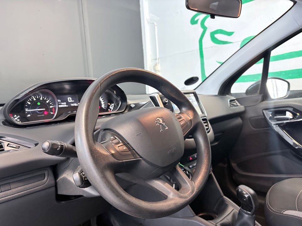 Peugeot 208 1,2 VTi 82 Supreme 5d