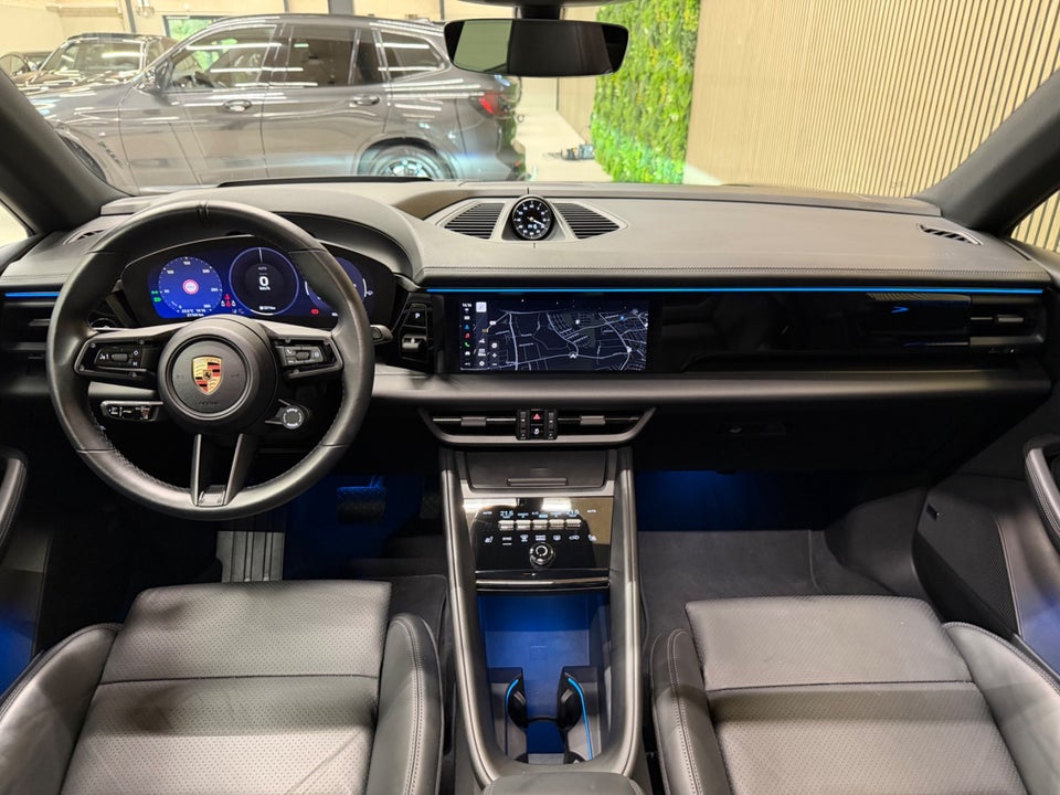 Porsche Macan 4 5d