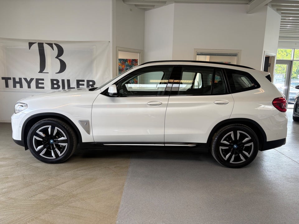 BMW iX3 Charged 5d