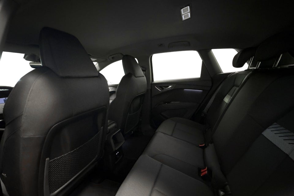 Audi Q4 e-tron performance 5d