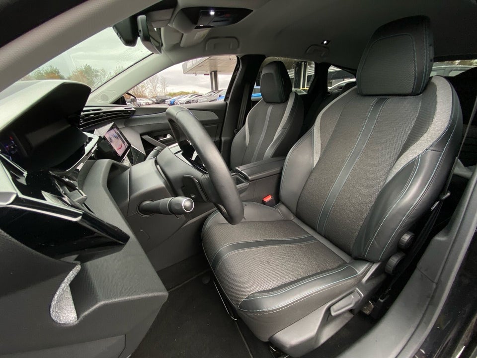 Peugeot 308 1,2 PureTech 130 Allure Pack SW EAT8 5d