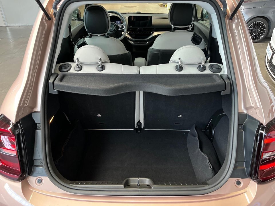 Fiat 500e 42 la Prima by Bocelli 3d