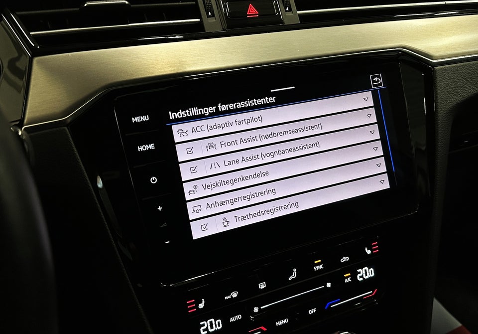 VW Passat 2,0 TDi 150 Elegance Variant DSG 5d