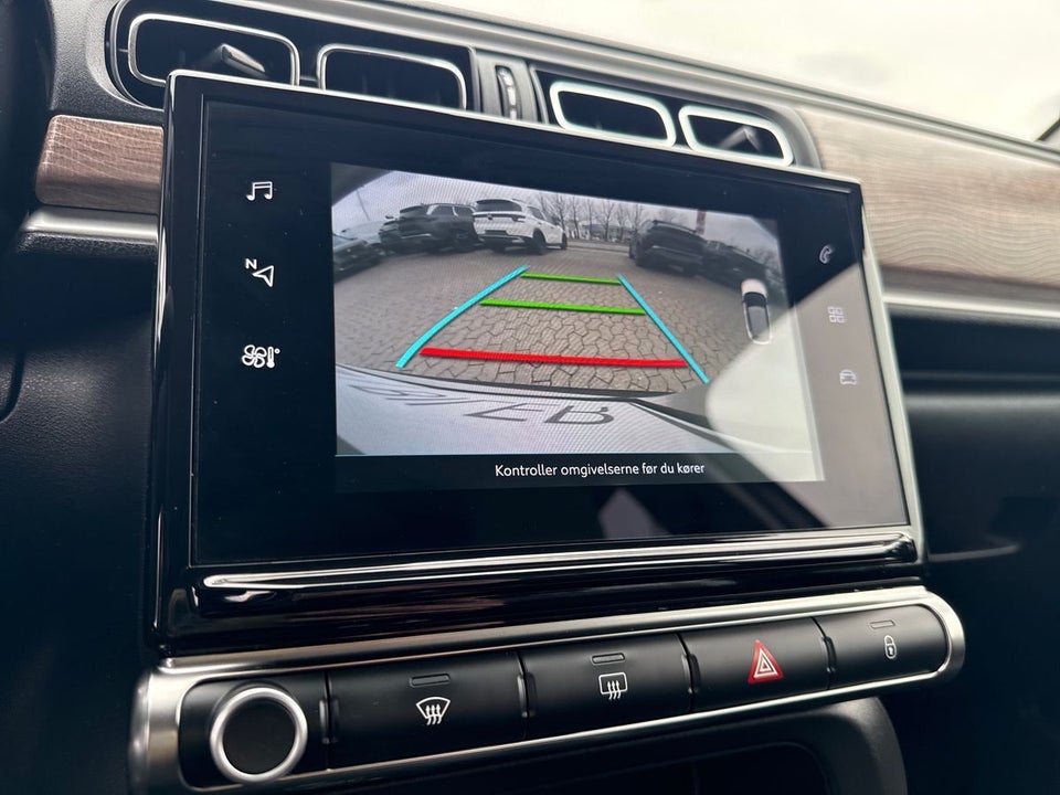 Citroën C3 1,2 PureTech 83 Shine Sport 5d