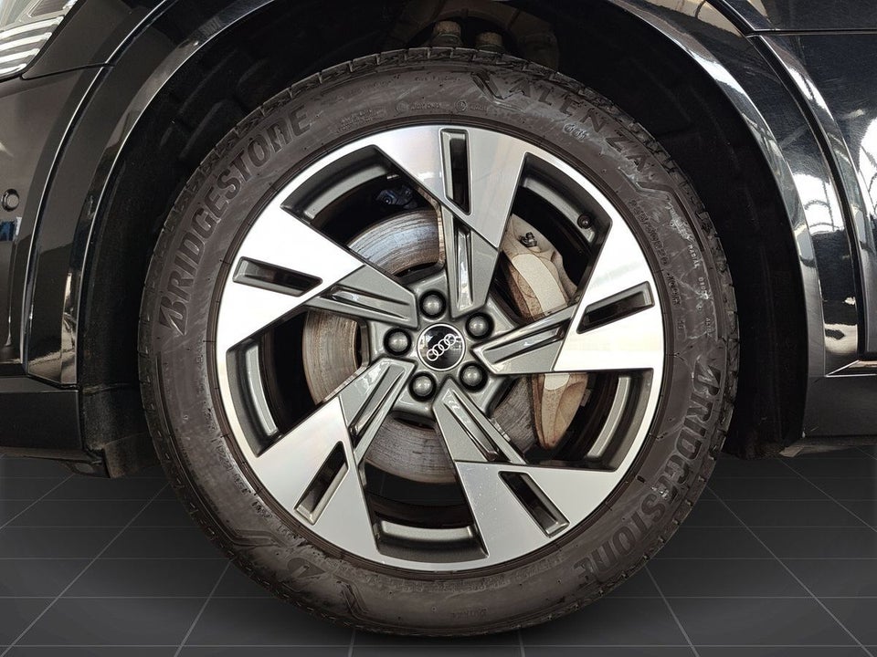Audi e-tron 55 S-line quattro 5d