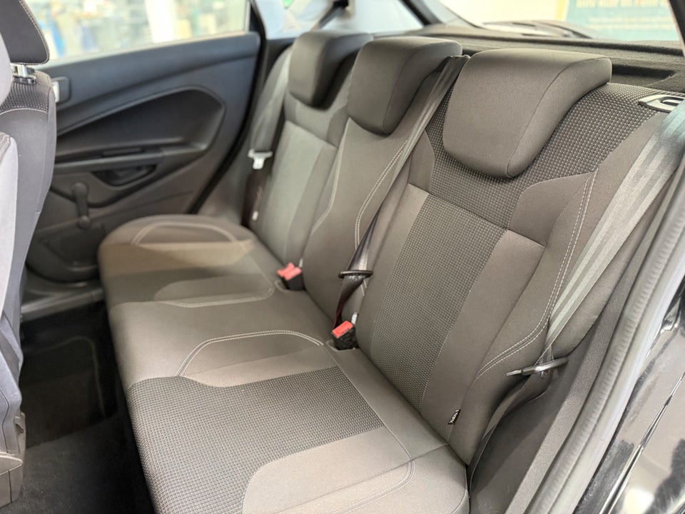 Ford Fiesta 1,5 TDCi 95 Titanium 5d