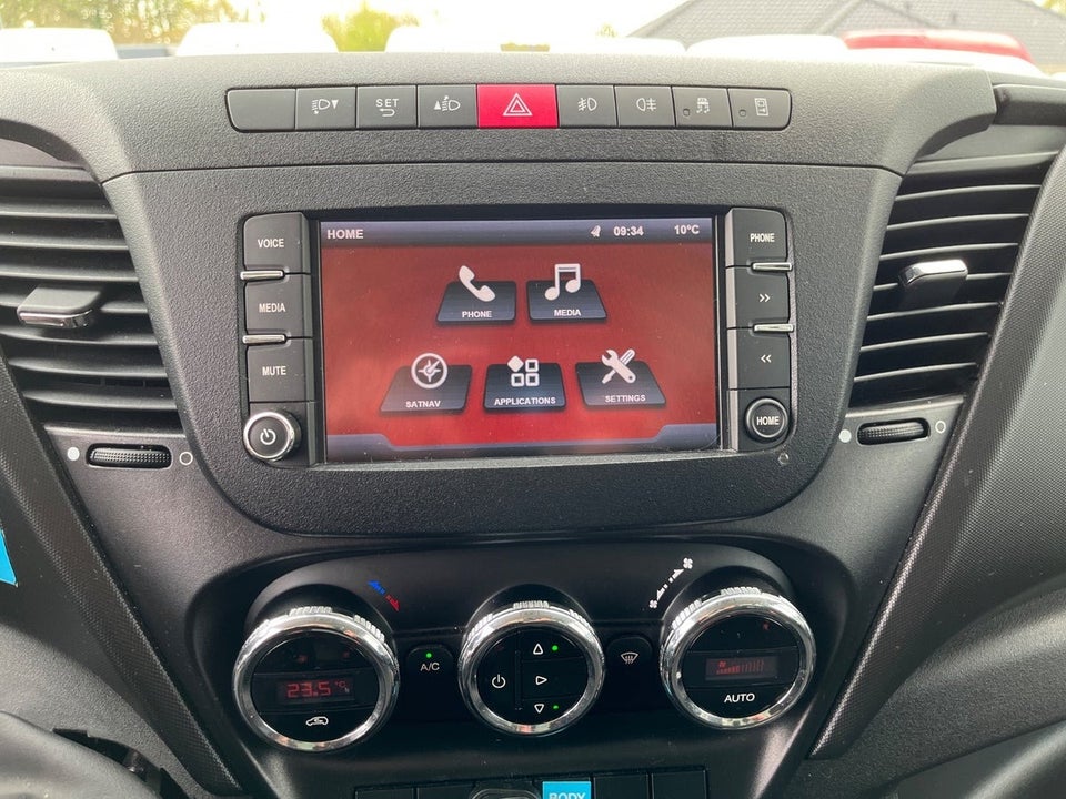 Iveco Daily 3,0 35S17 Kølevogn 2d