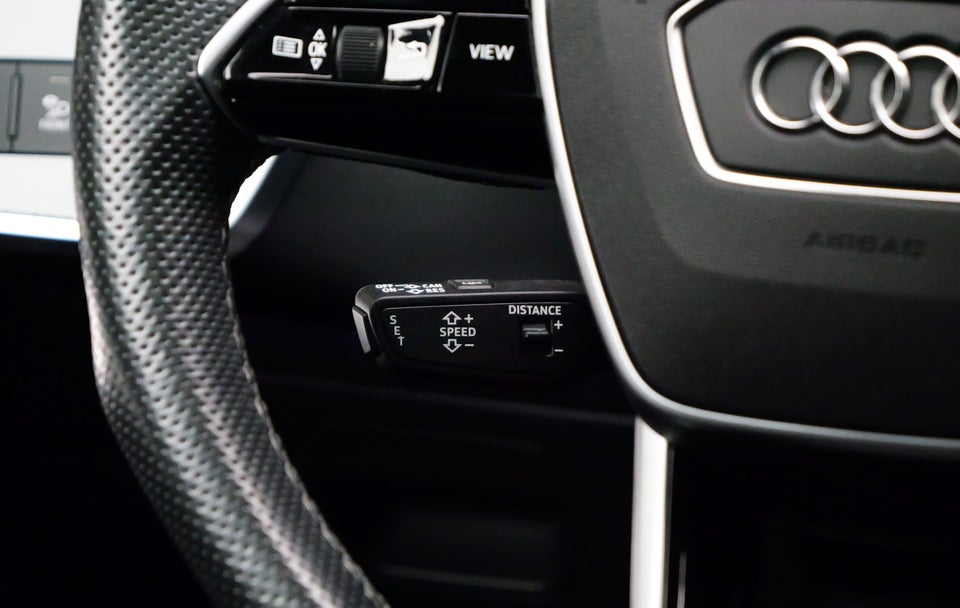 Audi A6 55 TFSi e Sport Avant quattro S-tr. 5d