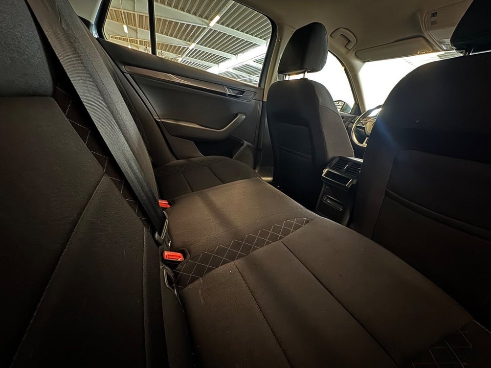 Skoda Superb 1,4 TSi 150 Active Combi 5d