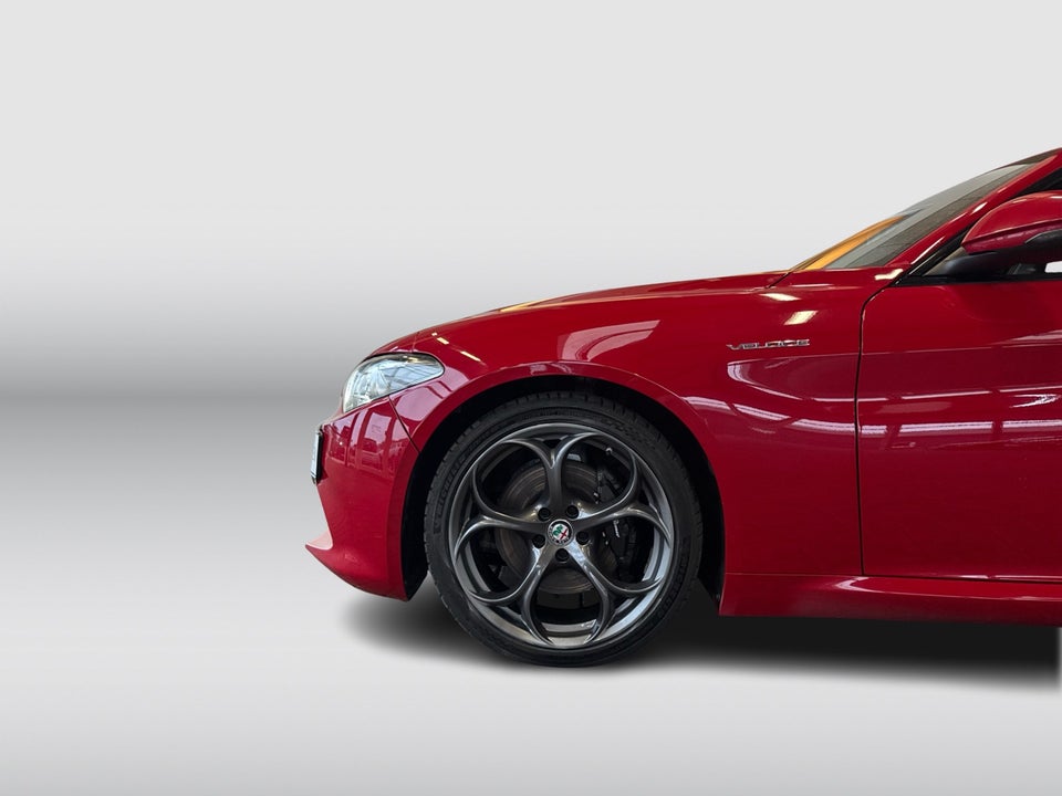 Alfa Romeo Giulia 2,0 T 280 Veloce aut. Q4 4d