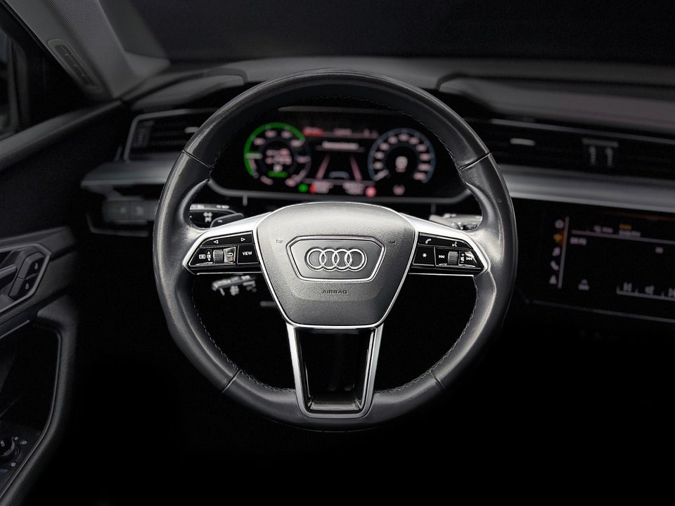 Audi e-tron 50 quattro 5d