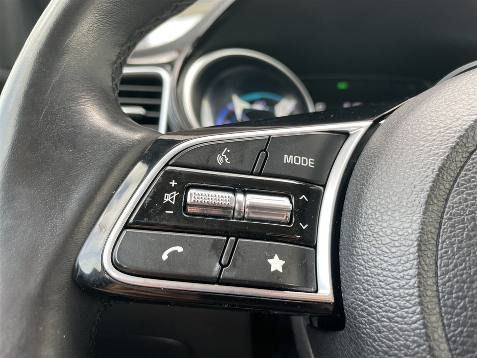 Kia Ceed 1,6 PHEV Prestige SW DCT 5d
