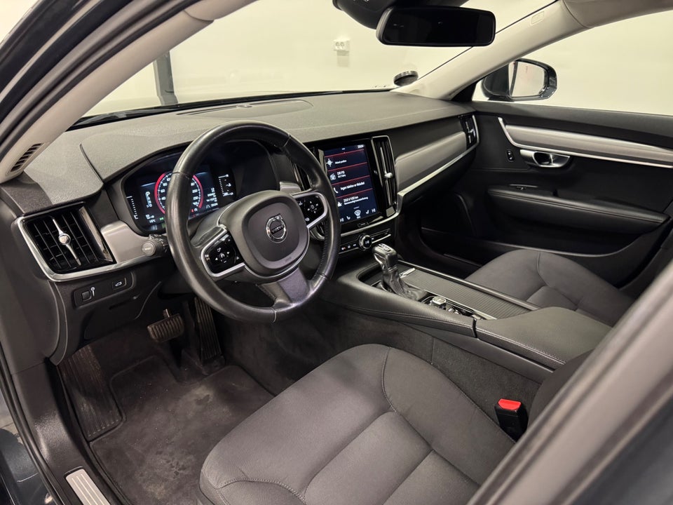 Volvo V90 2,0 D4 190 Momentum aut. 5d