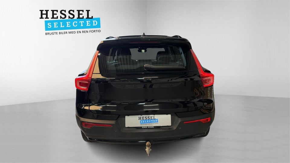 Volvo EX40 Extended Range Black Edition 5d