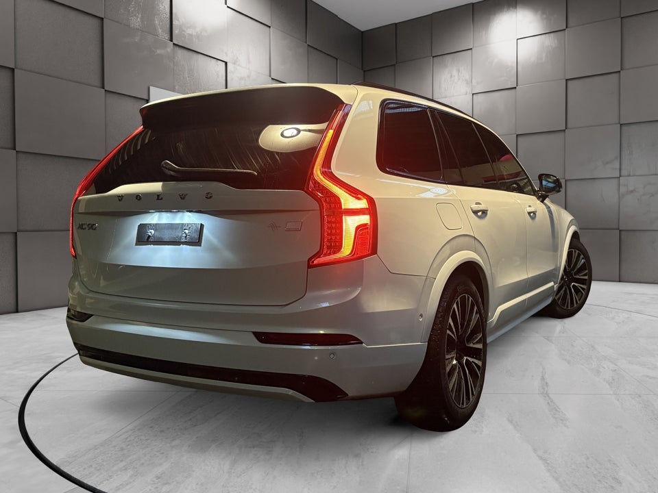 Volvo XC90 2,0 T8 ReCharge Ultimate Dark aut. AWD 7prs 5d