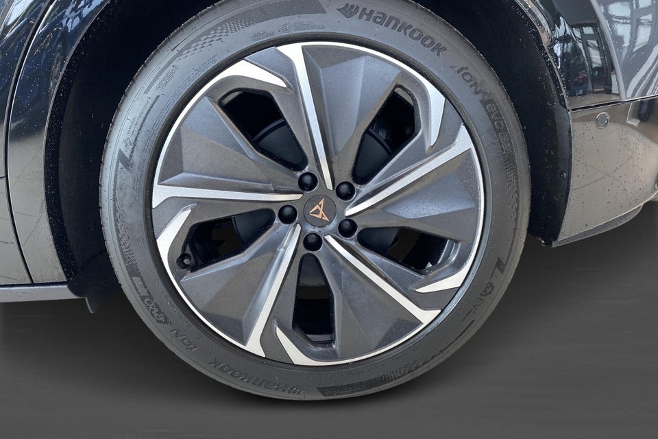 Cupra Tavascan 77 Immersive 5d