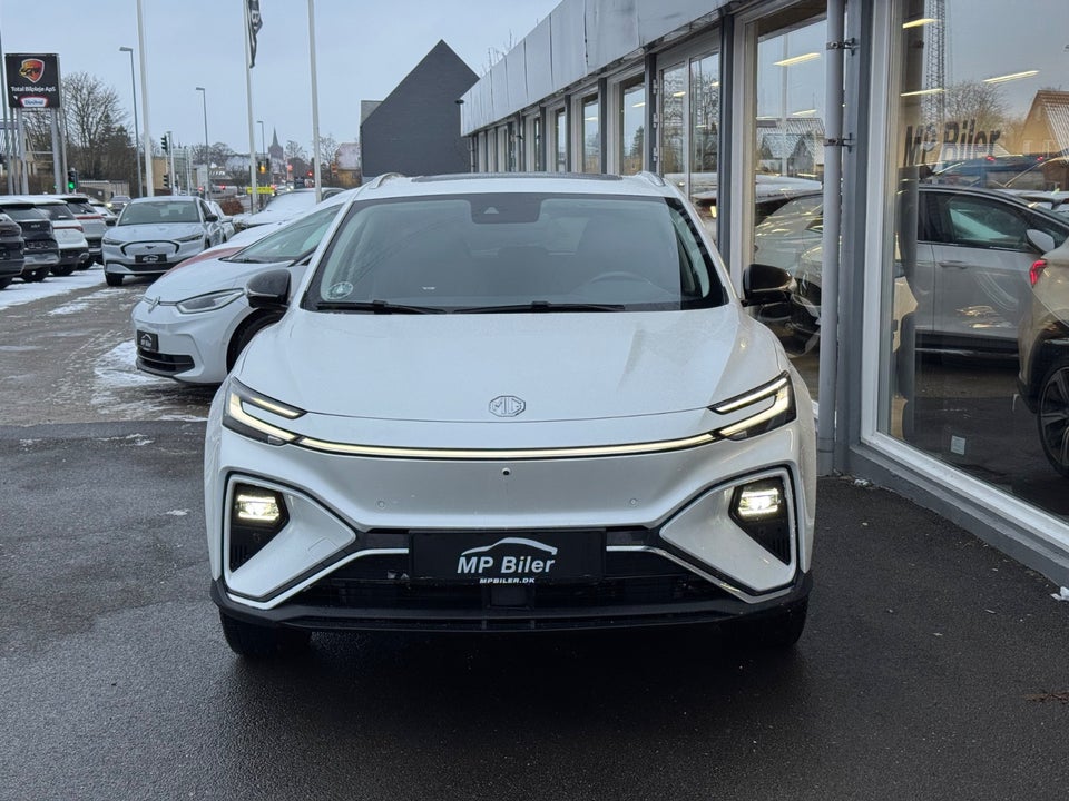 MG Marvel R Luxury 5d