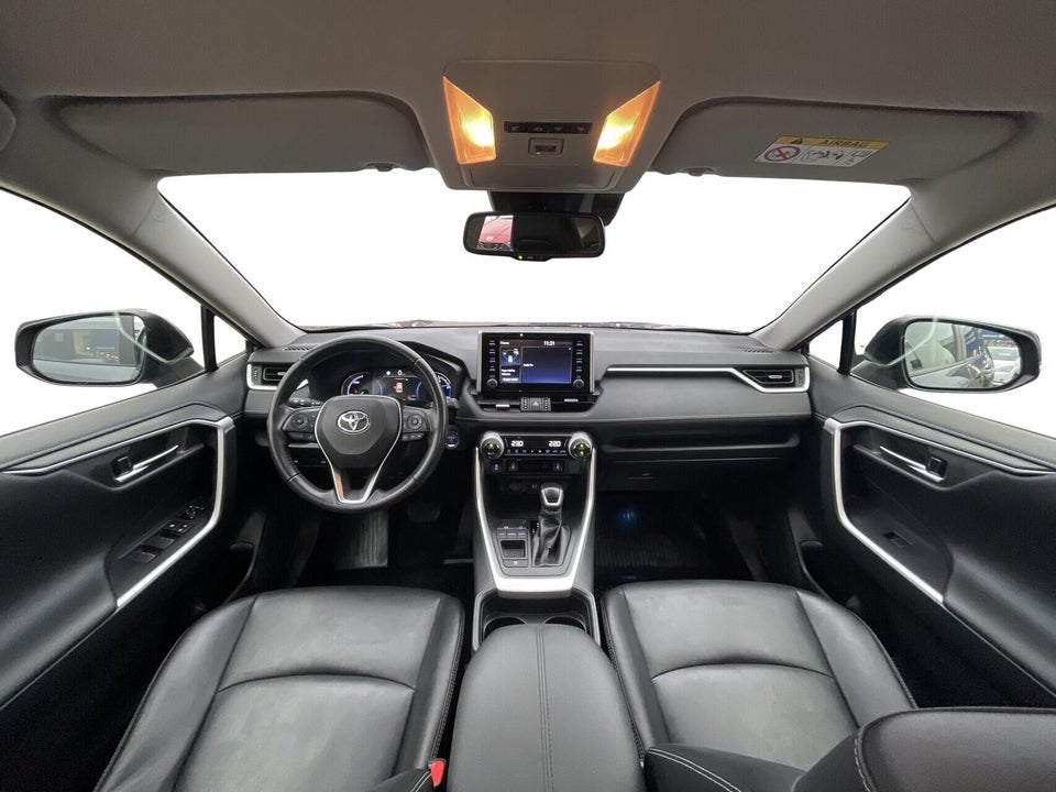 Toyota RAV4 2,5 Hybrid H3 Business MDS 5d