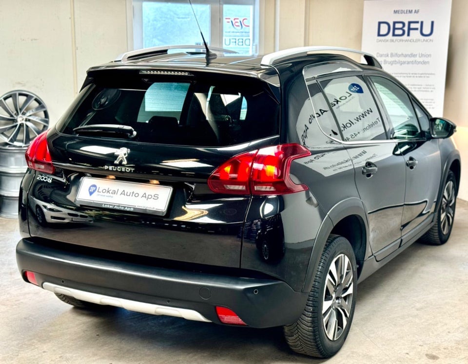 Peugeot 2008 1,6 BlueHDi 100 Allure Sky 5d