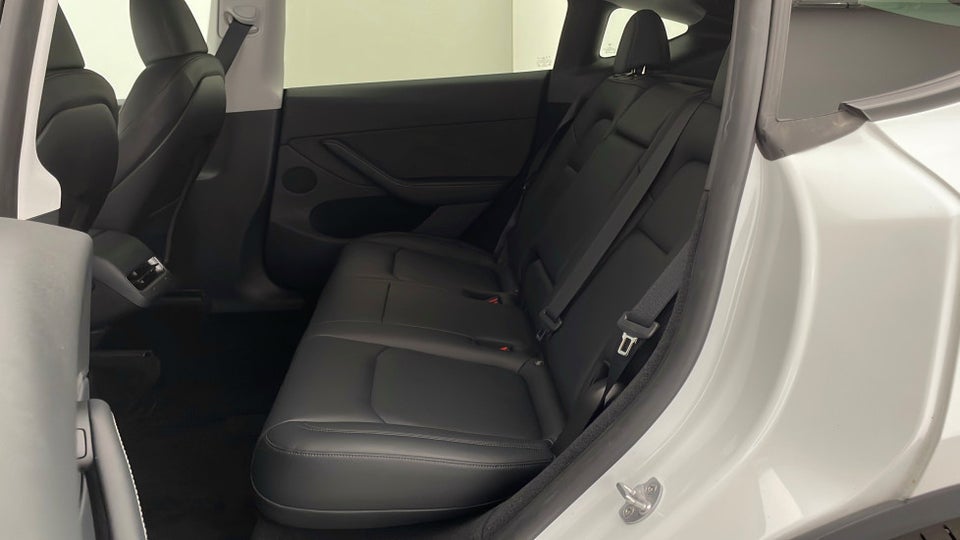 Tesla Model Y Long Range AWD 5d