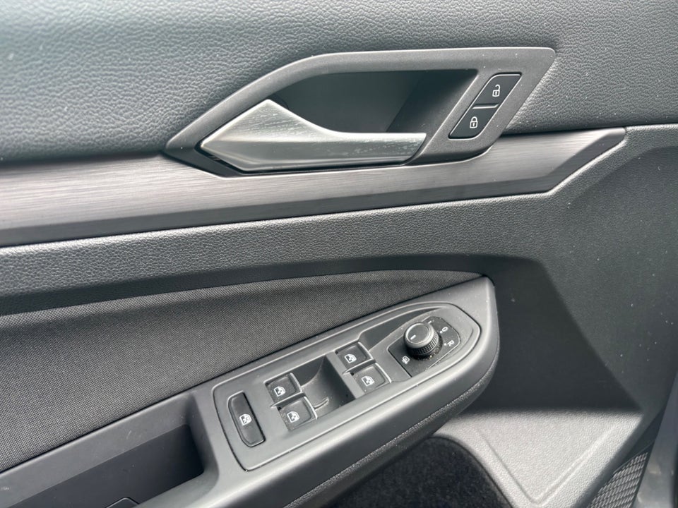 VW Golf VIII 1,5 eTSi 150 Style DSG 5d