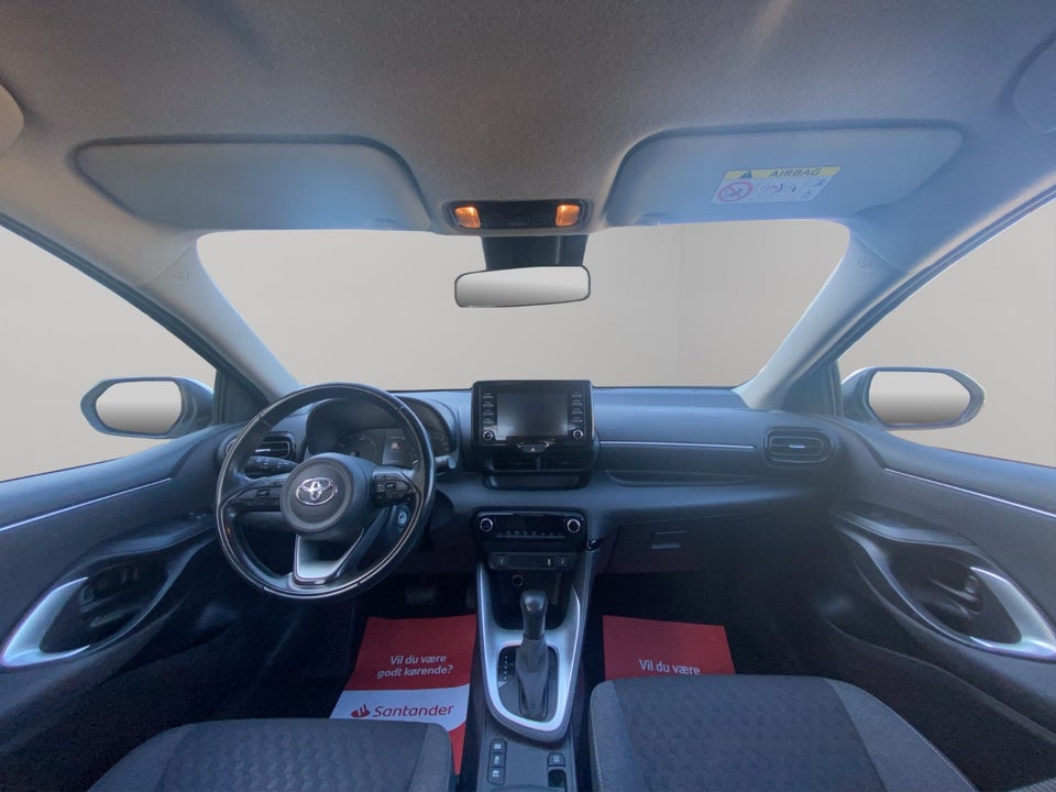 Toyota Yaris 1,5 Hybrid Essential e-CVT 5d