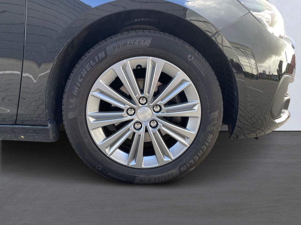 Peugeot 308 1,5 BlueHDi 130 Selection Sky SW 5d