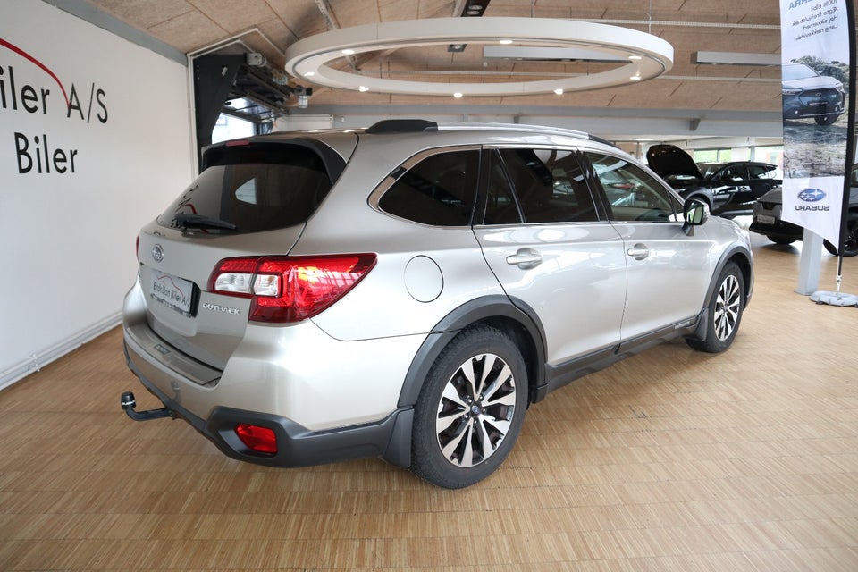 Subaru Outback 2,5 Summit CVT 5d